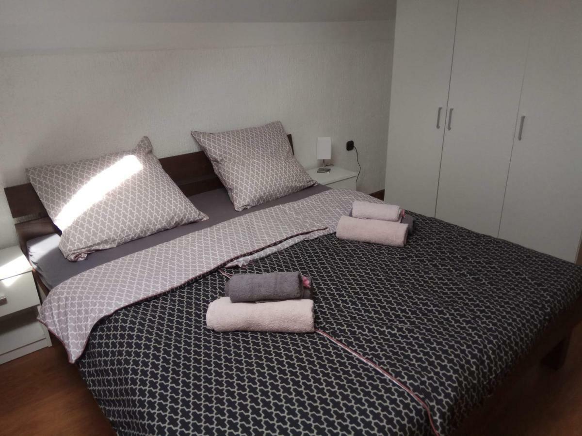 Apartman Slava Tisno Ngoại thất bức ảnh