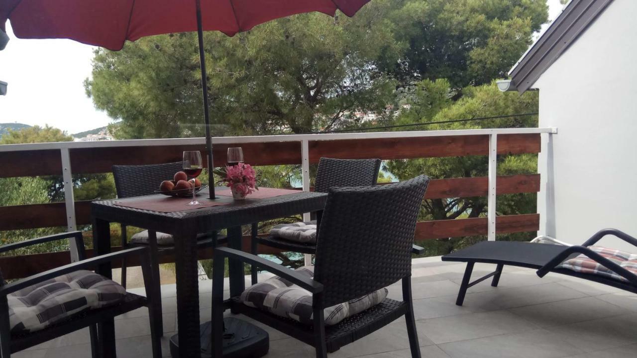 Apartman Slava Tisno Ngoại thất bức ảnh